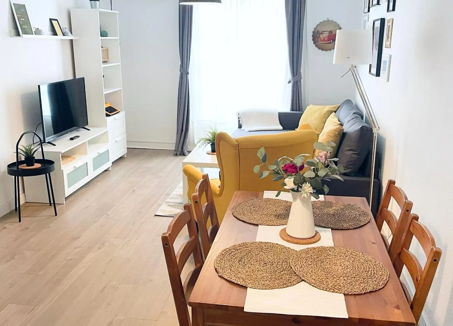 Apartamento Huerto de Monjas Boutique Céntrico con parking Málaga 0*,  España