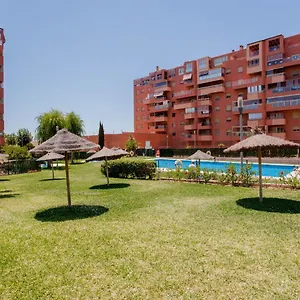 https://apartamento-teatinos.1costadelsol.com