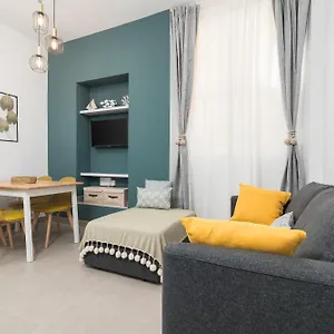 https://suite-homes-alice-valentin.es-andalucia.com